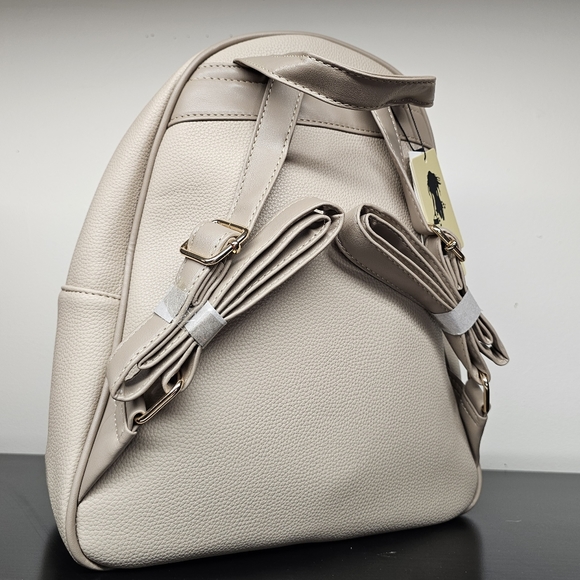 Backpack - Picture 4 of 4